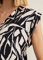 Celyn Notch Printed Blouse - Black/Ivory