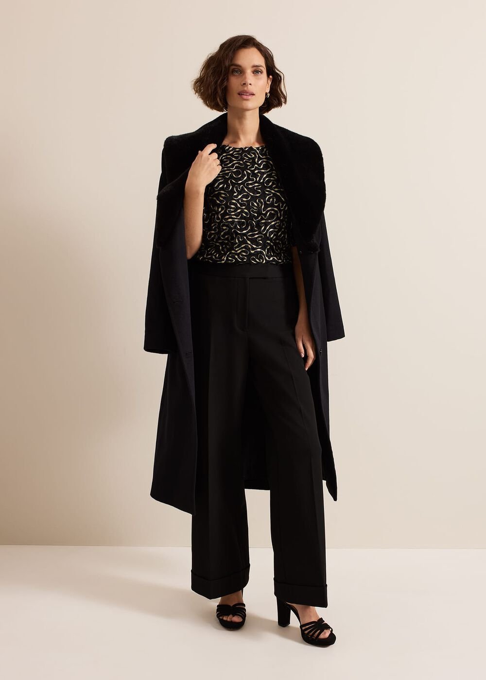 Ariella Textured Blouson Sleeve Top - Black