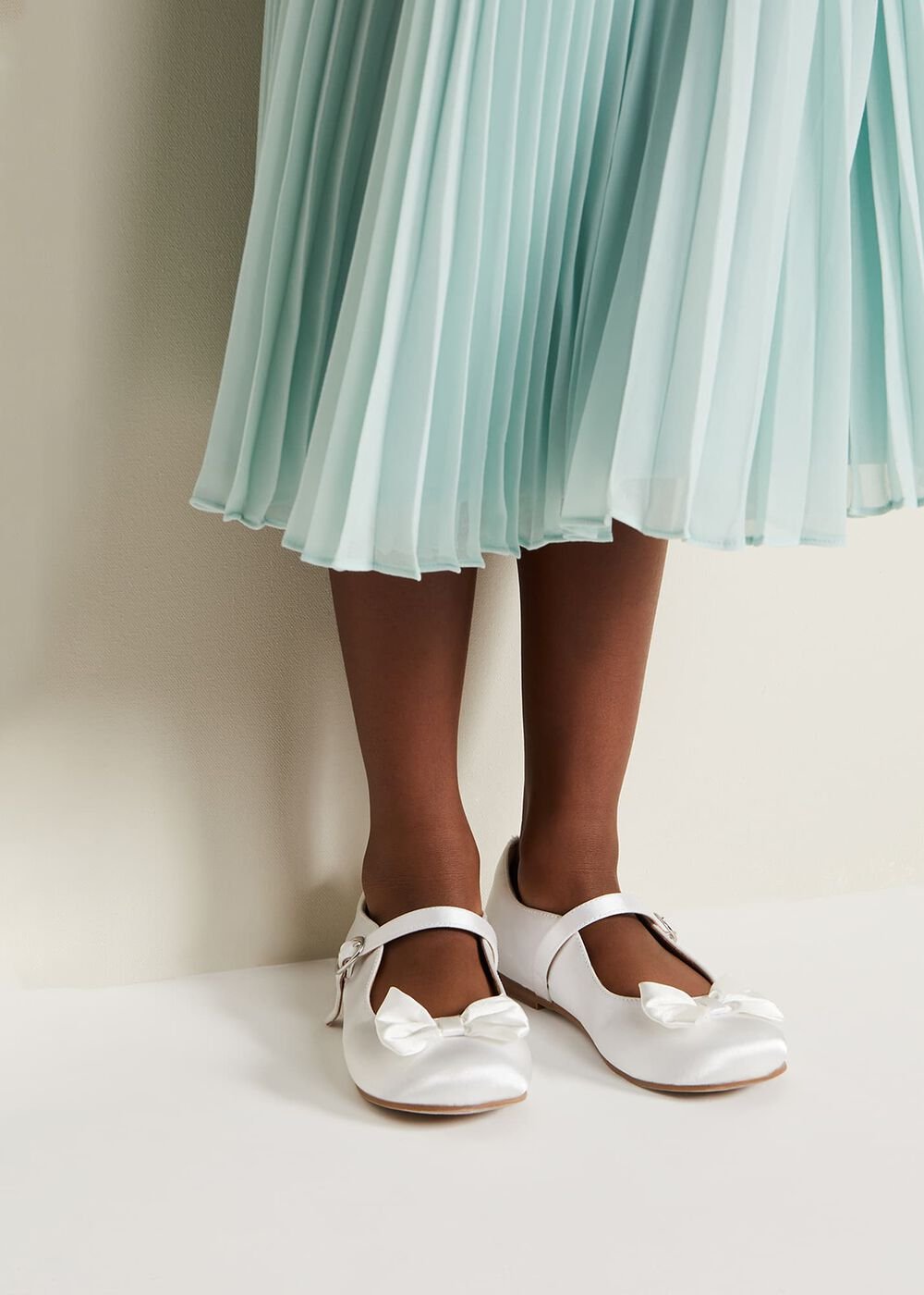 Satin Bow Front Shoes - Ivory