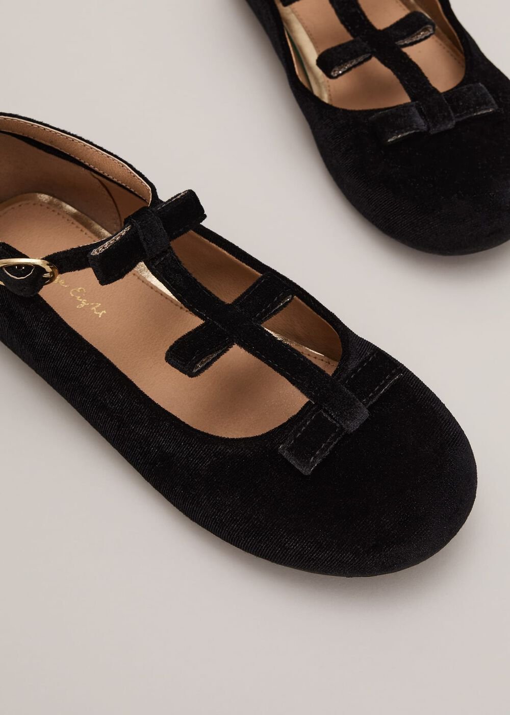 Black Velvet Shoes - Black