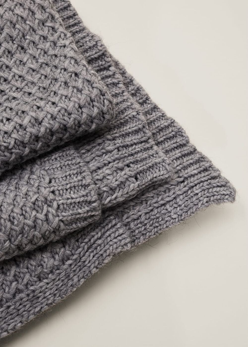 Miya Knitted Blanket - Grey