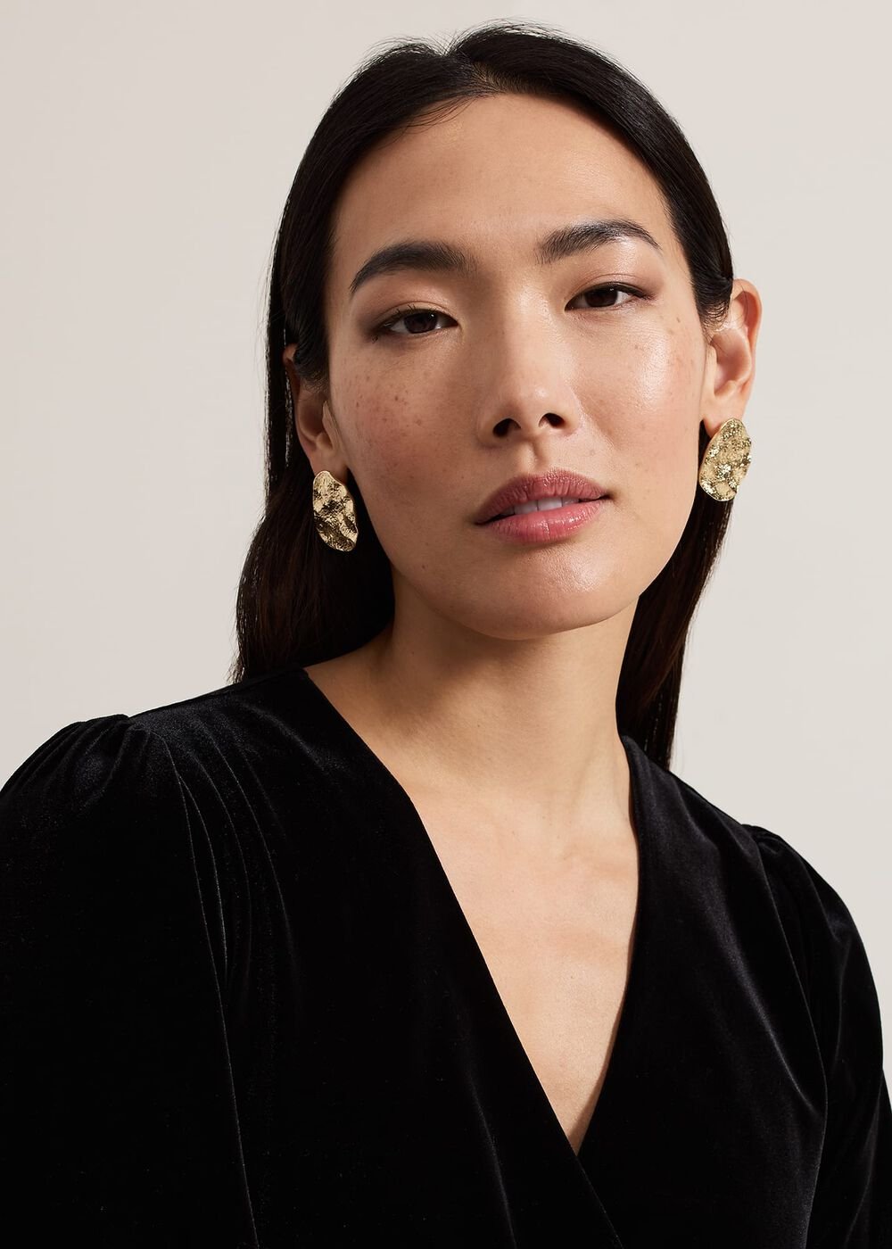 Gold Large Textured Circle Stud Earrings - Gold