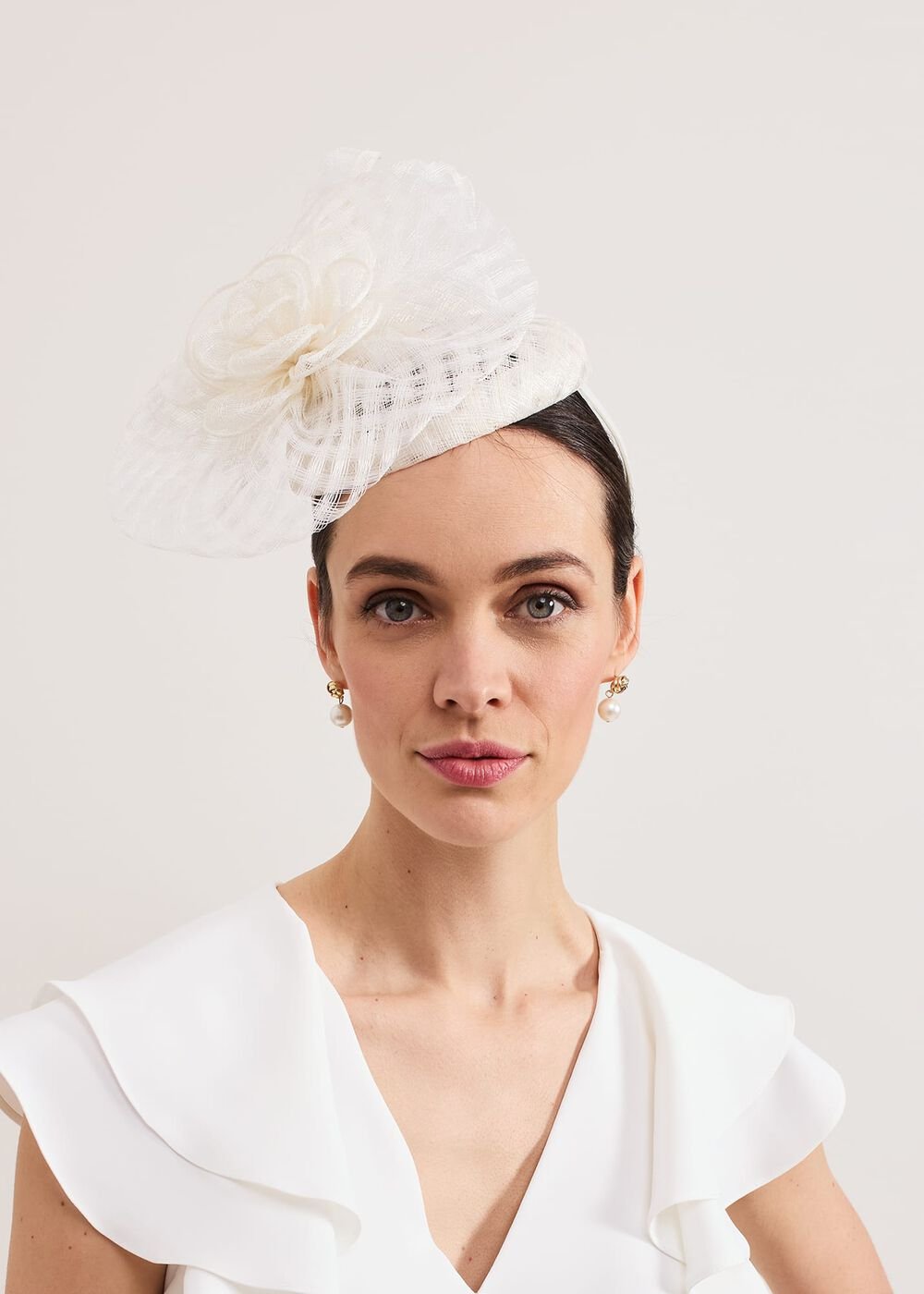 Flower Pillbox Fascinator - Ivory