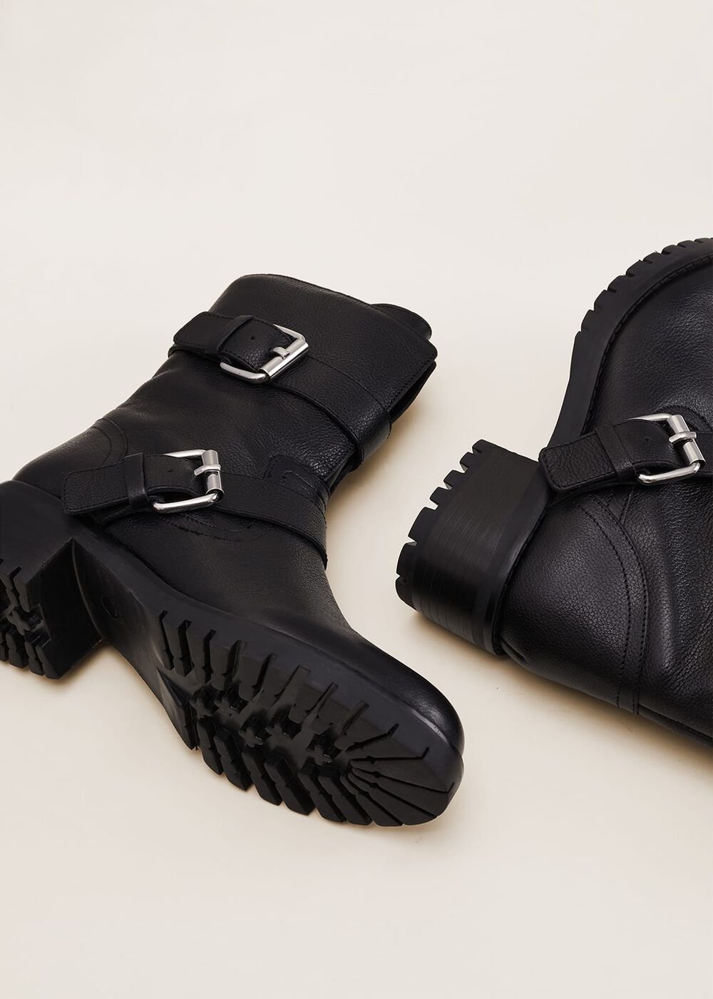 Alaska Black Leather Biker Boots - Black