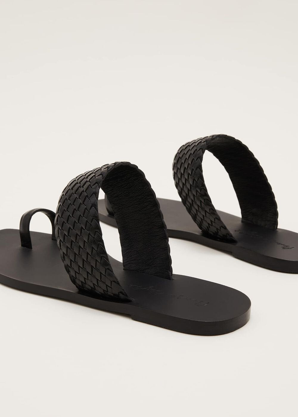Toe Post Sandal - Black