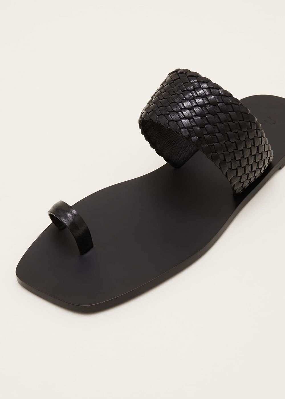 Toe Post Sandal - Black