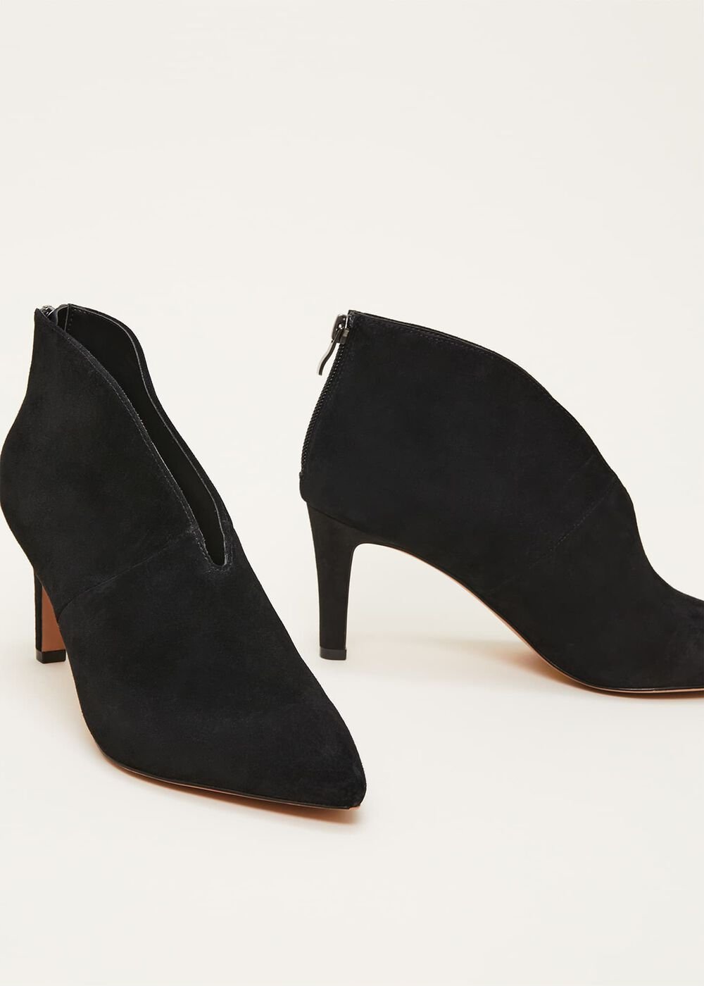 Cut Out Heeled Boots - Black
