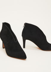 Cut Out Heeled Boots - Black