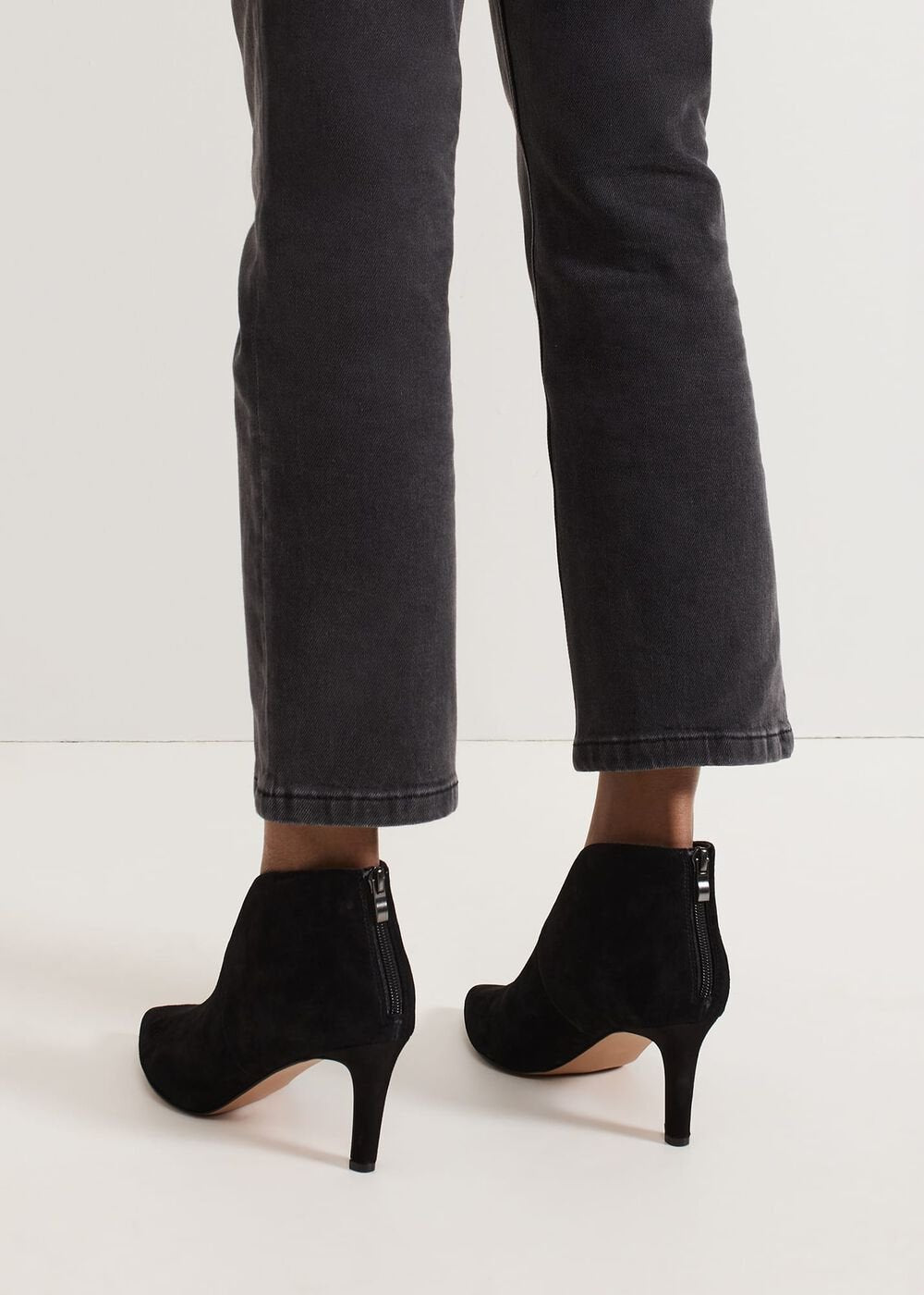 Cut Out Heeled Boots - Black