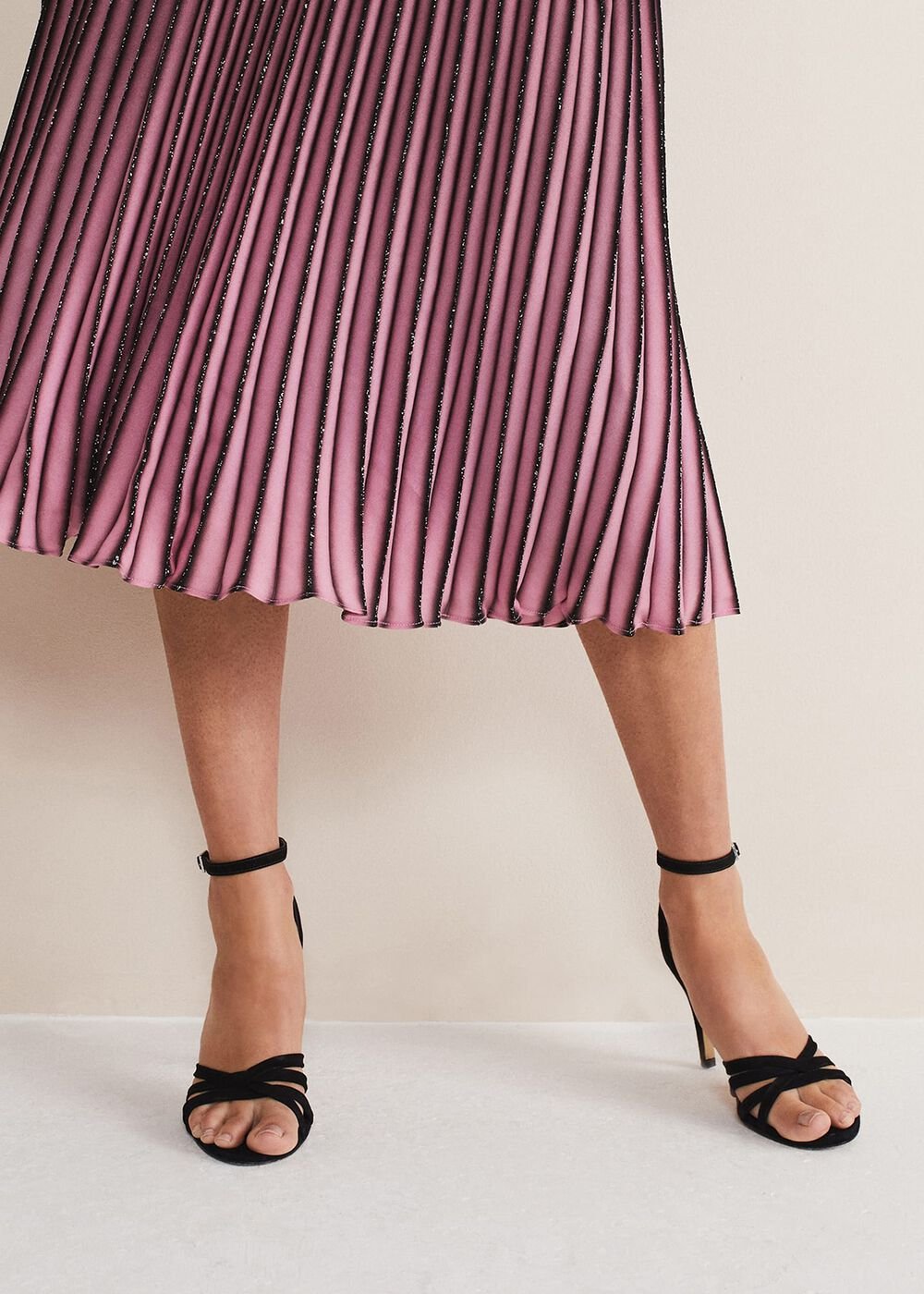 Barely There Sandal - Black
