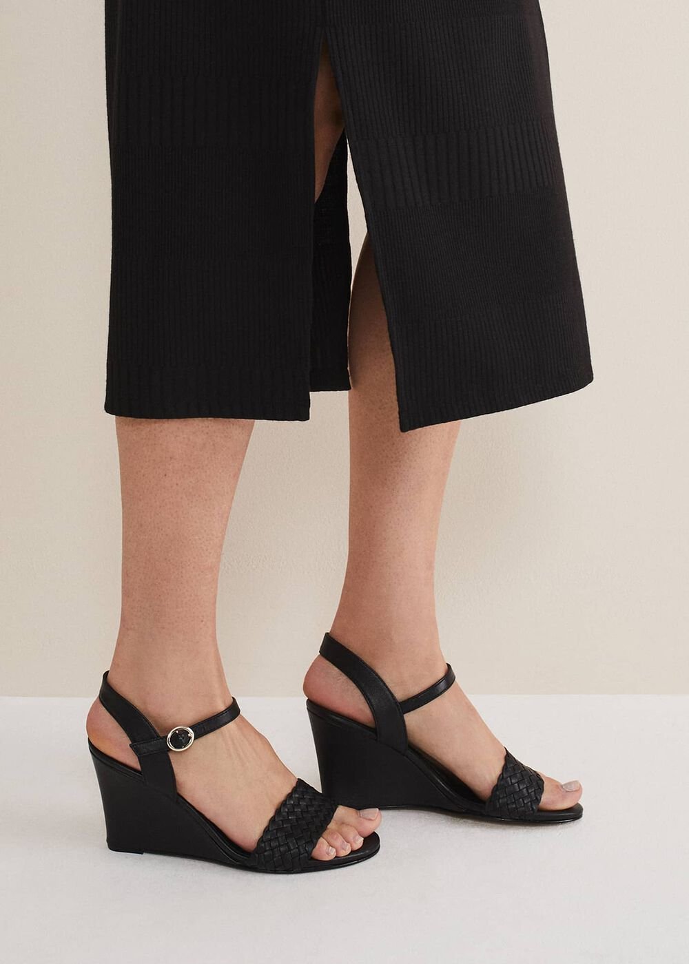Leather Plait Strap Shoes - Black