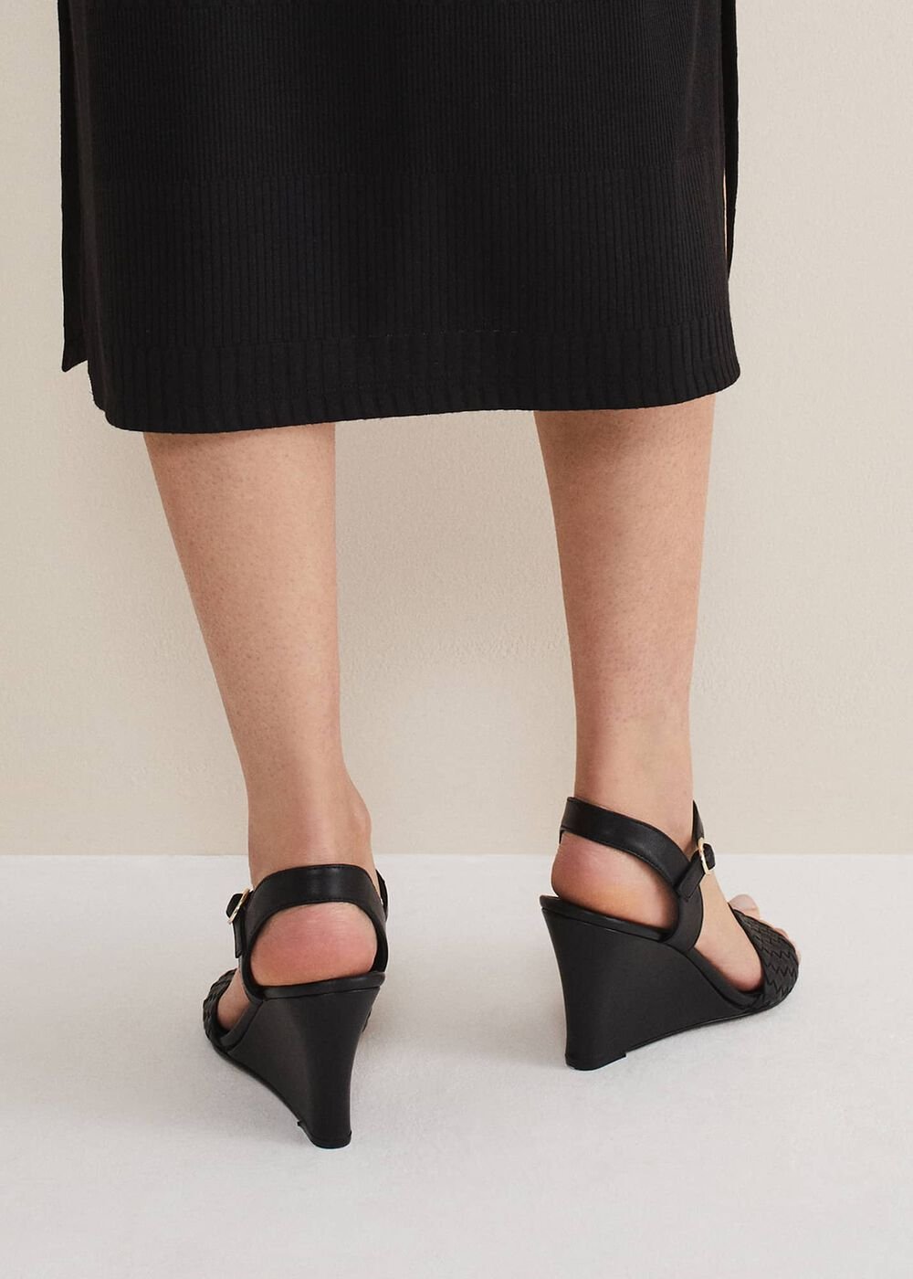 Leather Plait Strap Shoes - Black