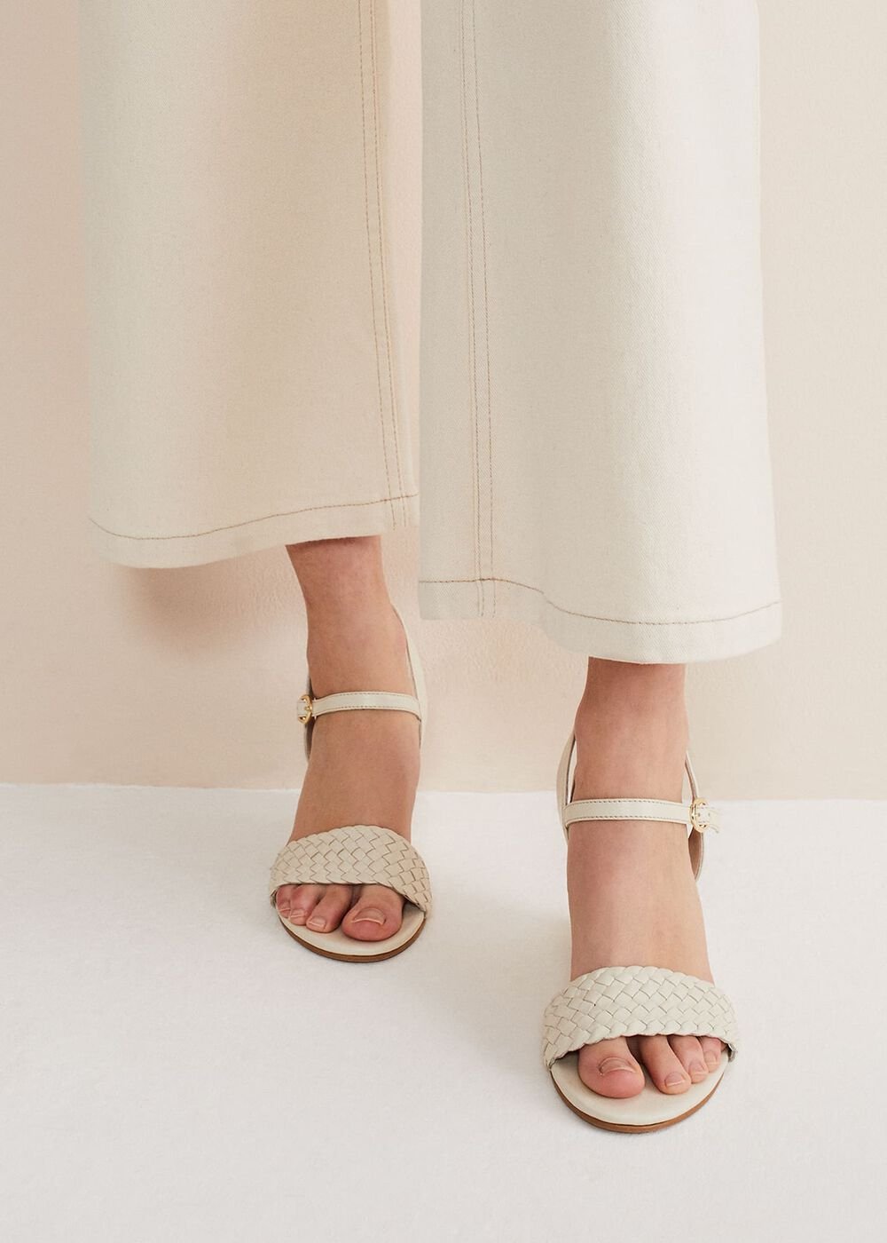 Leather Plait Strap Shoes - Ivory