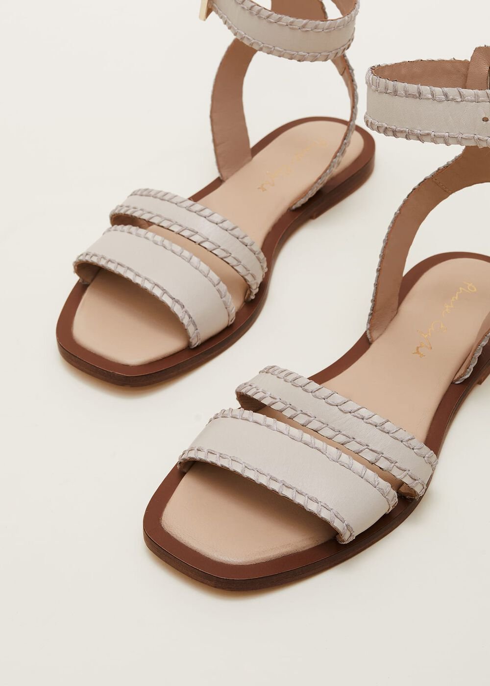 Leather Flat Sandals - Cream