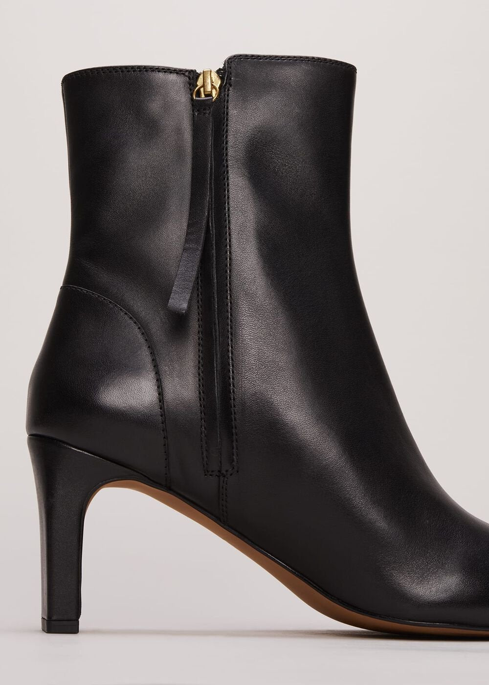 Brown Leather Ankle Boots - Black