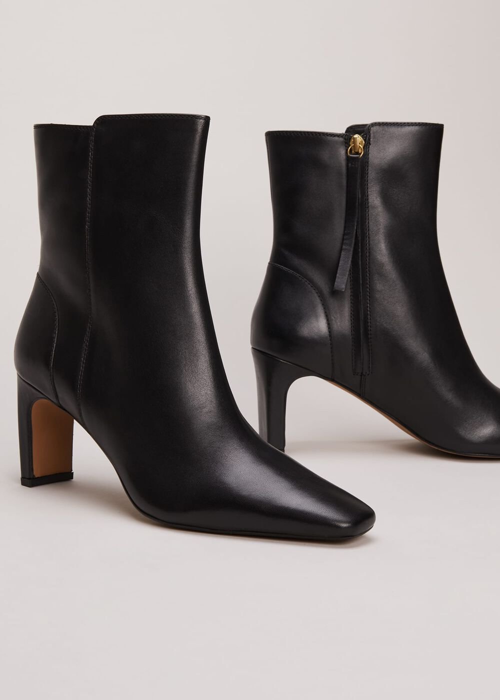 Brown Leather Ankle Boots - Black