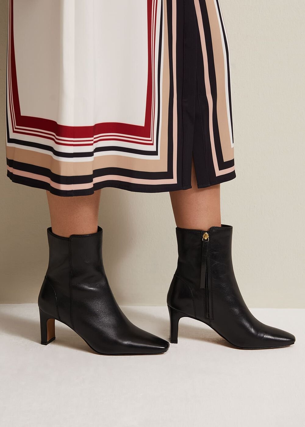 Brown Leather Ankle Boots - Black