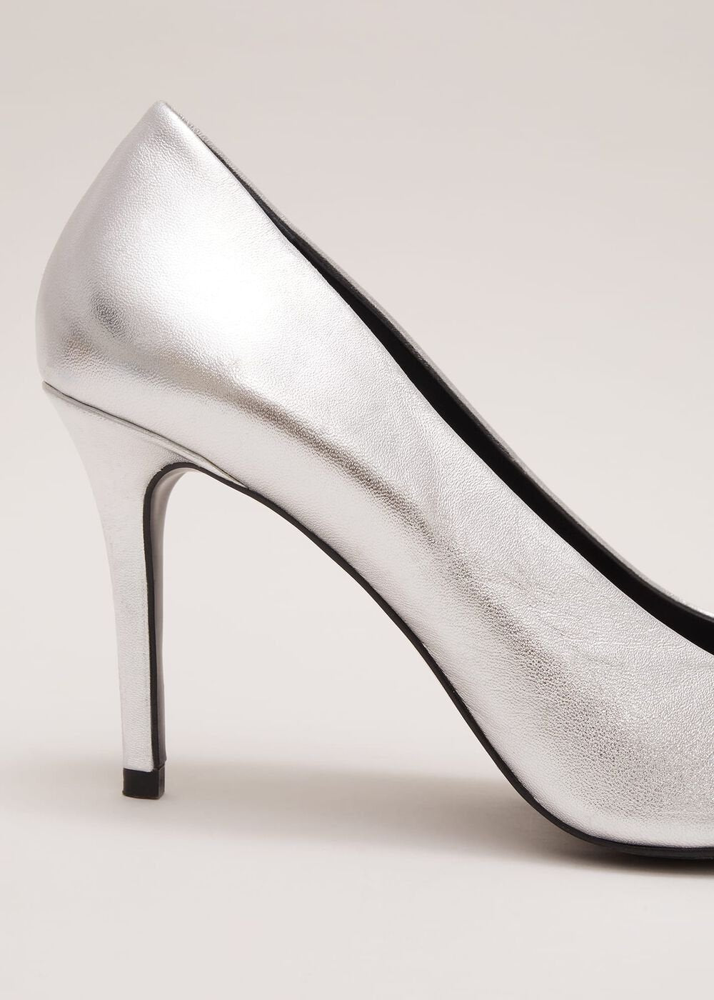 Silver Leather Pointed Court Shoes - Silver