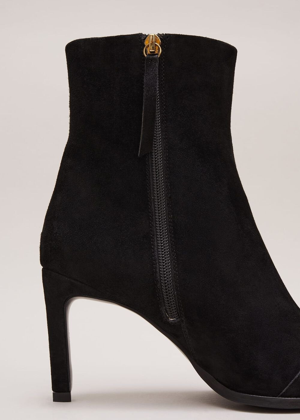 Black Suede Ponited Heeled Boots - Black