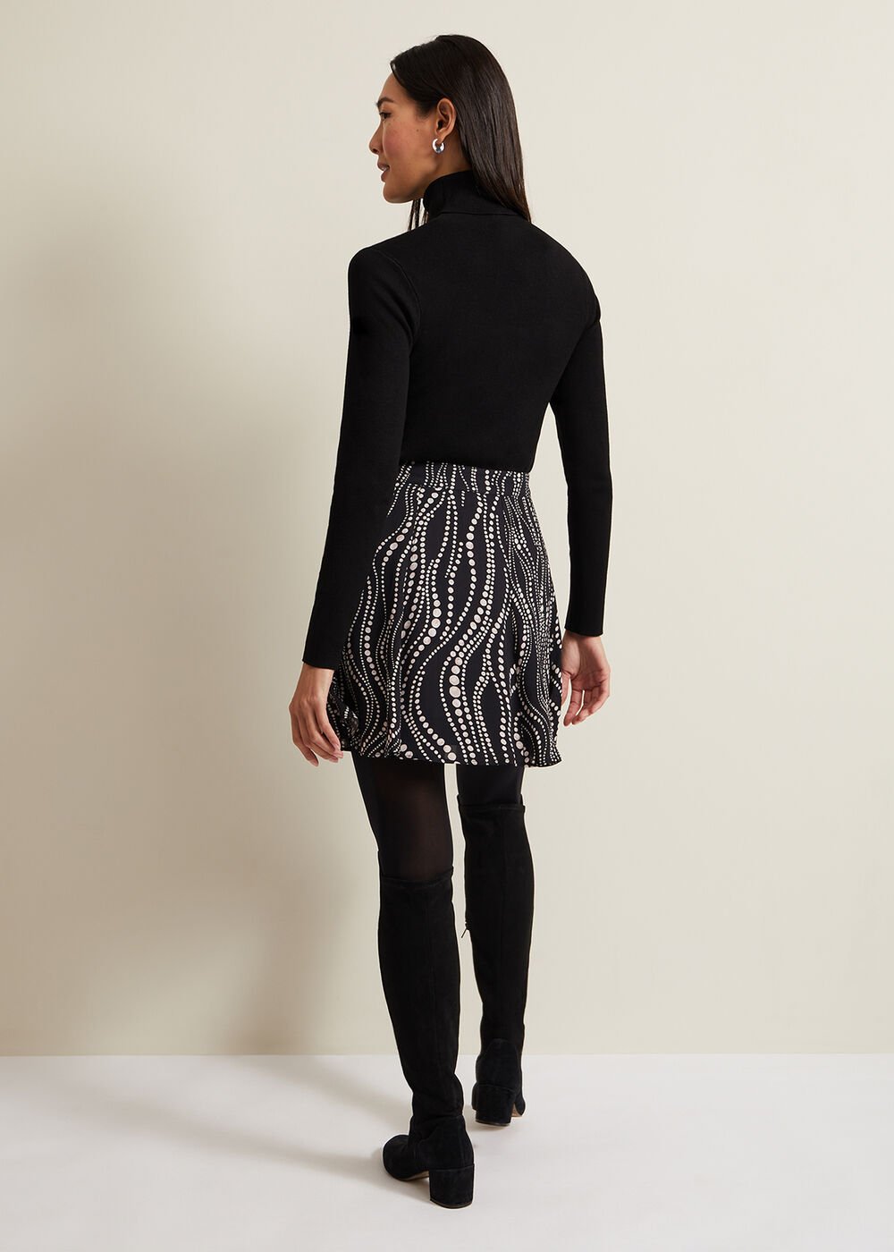 Ilaria Flippy Mini Pearl Print Skirt - Black