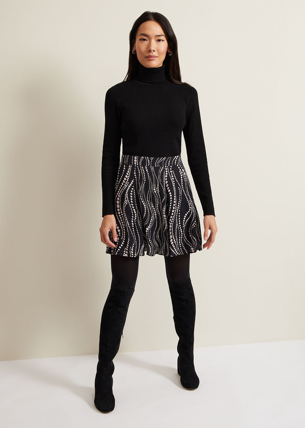 Ilaria Flippy Mini Pearl Print Skirt - Black