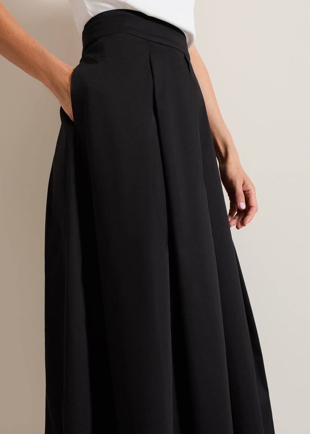 Trinity Pleated Skirt - Black